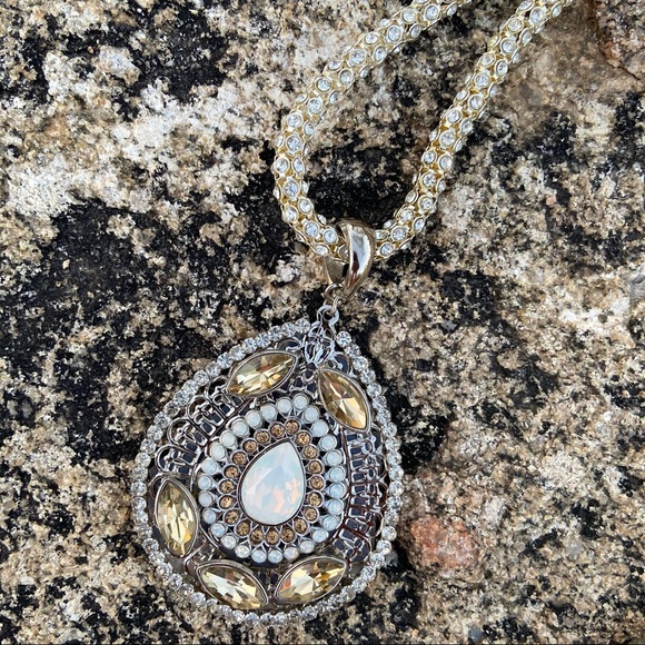 CHICOS Rhinestone/Bead NECKLACE - Picture 6 of 15